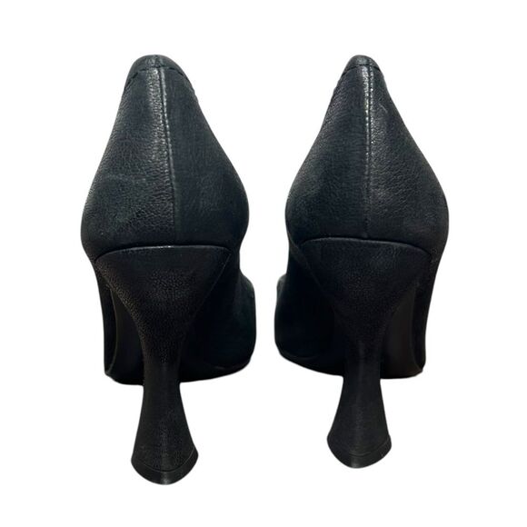 Prada 2004 Black Leather Scalloped Sway Curved Heels Size 40 Y2K - Picture 7 of 10